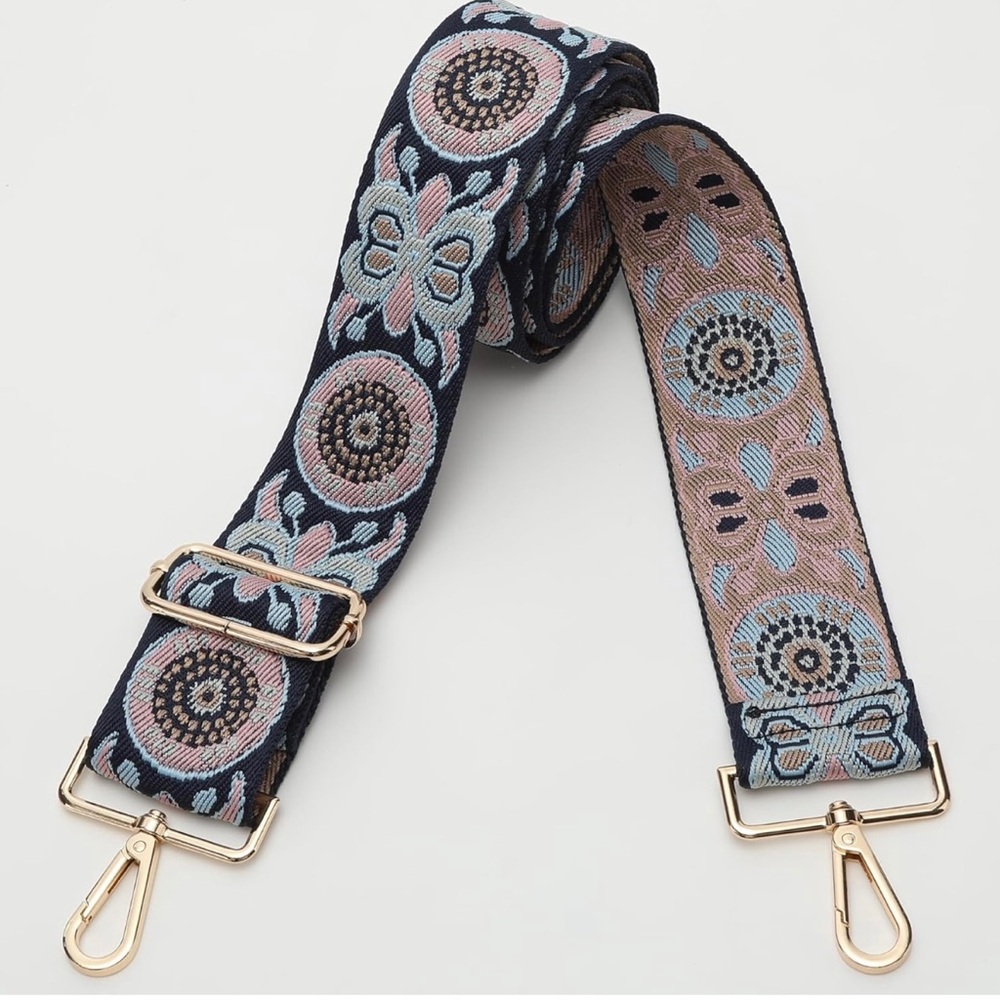 Ahdorned guitar style bag strap
